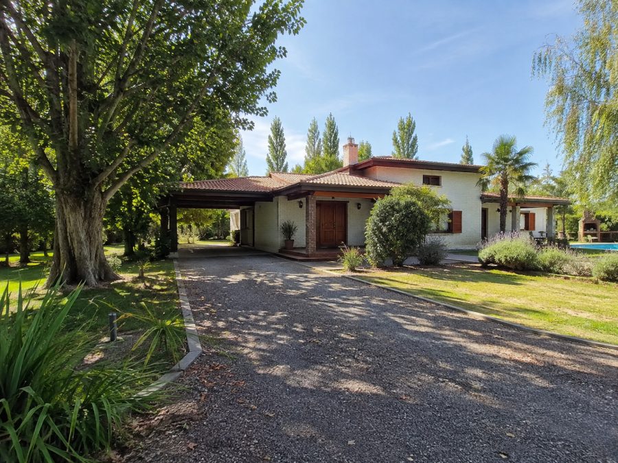 Quinta con parque y parrilla en Distrito Ciudad de San Rafael, Mendoza